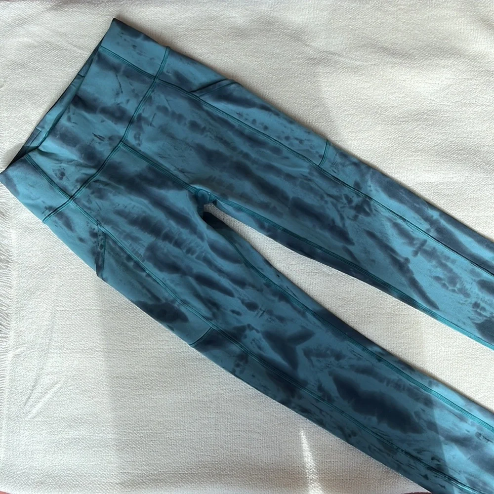 LULULEMON by Athleta Invigorate high rise tight 25” tie dye leggings w pockets 2